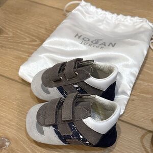 Hogan Gray and White Baby Walker Shoes